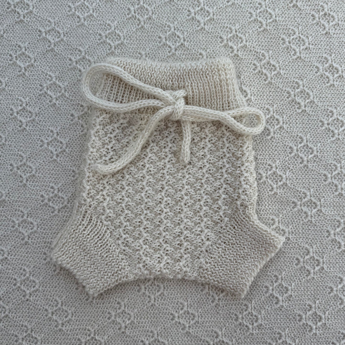 Ezra Alpaca Newborn Bloomers with tie