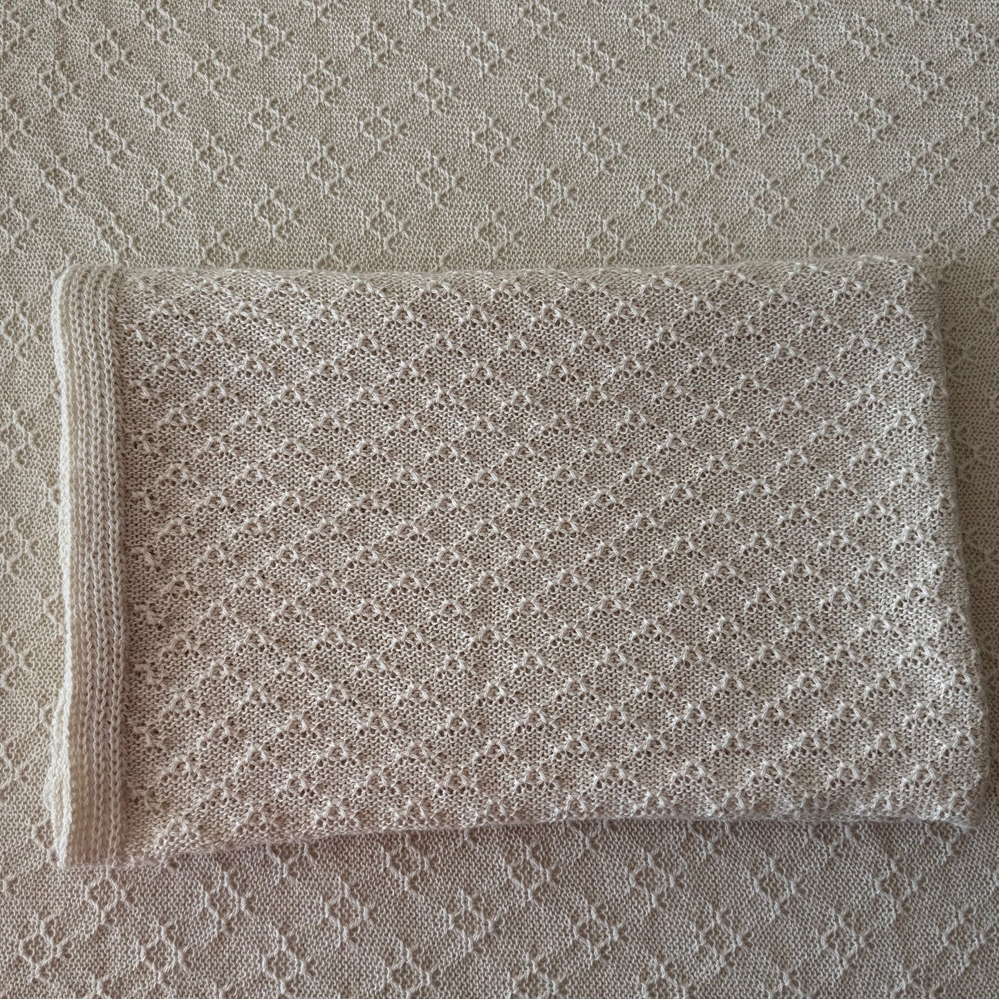 Ada baby alpaca blanket